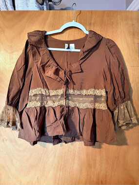 H&M Brown Lace Trim Blouse Size XS Like New